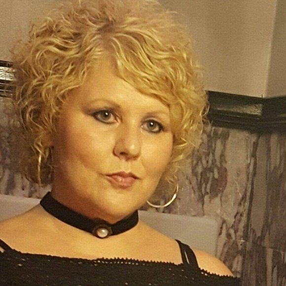 Meet your Posher, Misty - Picture 2 of 2